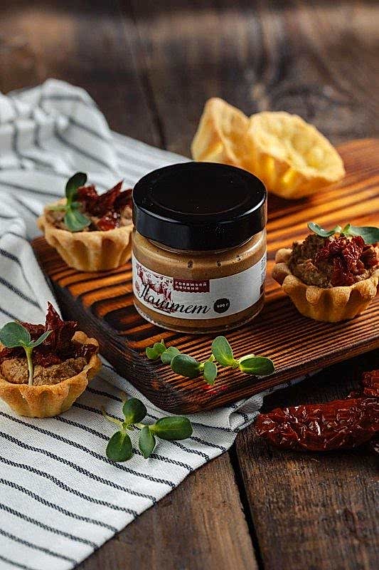 Тарталетка с паштетом и вялеными томатами, 30 гр
