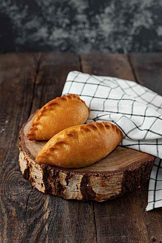 Пирожок с луком и яйцом, 80 гр