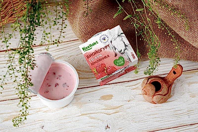Йогурт козий (земляника), 100 гр
