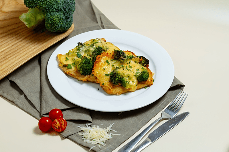 Шницель из индейки готовый