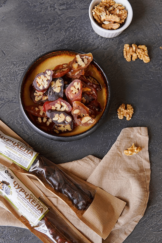 Чурчхела с грецким орехом и гранатовым соком, 100 г