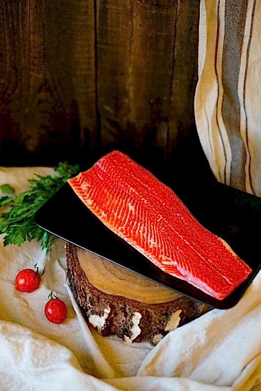 Форель карельская филе на коже