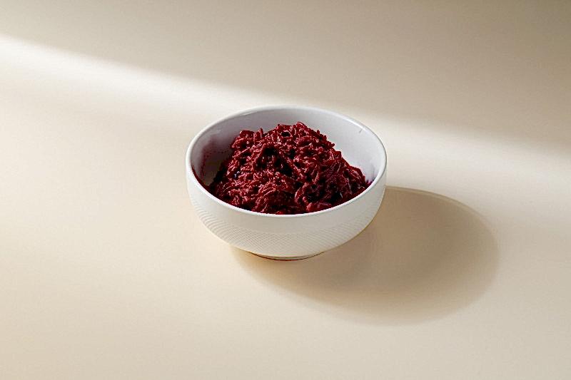 Салат Свекольный с черносливом и чесноком