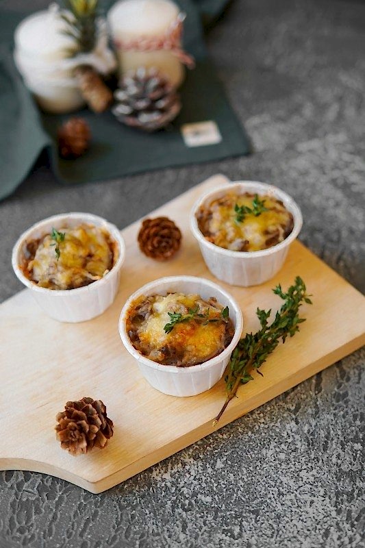 Жульен из языка в тарталетке, 70 гр