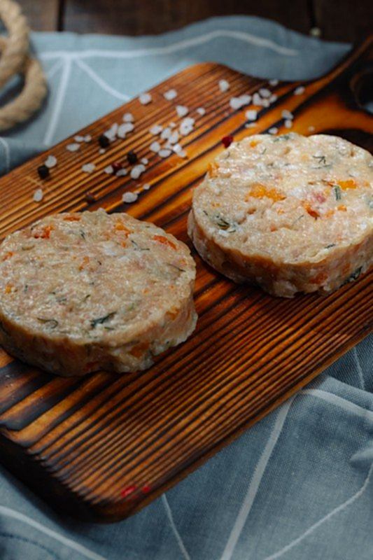 Котлета куриная с овощами п/ф, 100 гр