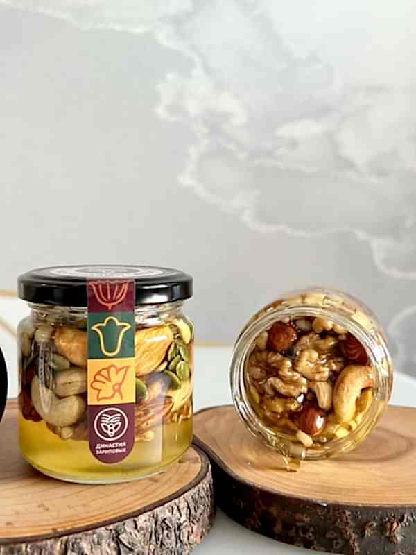 Мед с ореховым ассорти (КФХ Зарипов), 220 г