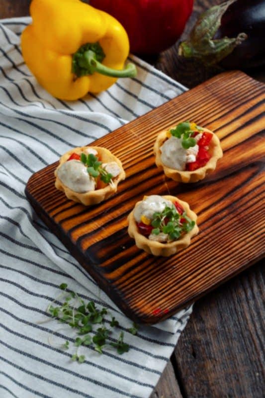 Тарталетка с индейкой и овощами гриль 35 гр